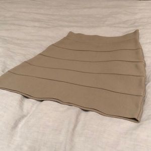 BCBG Maxazria Beige Bandage Mid Rise Skirt.